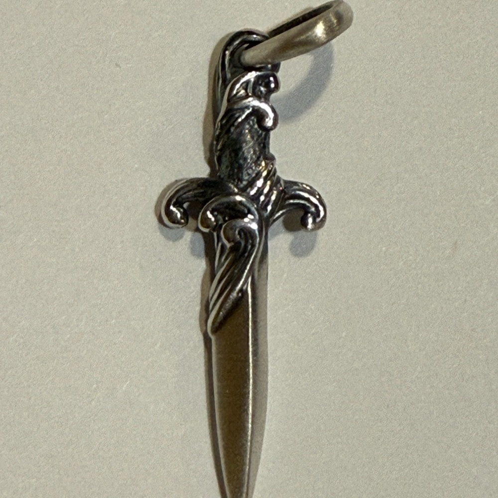 David Yurman Sterling Silver Dagger Pendent - Picture 5 of 6